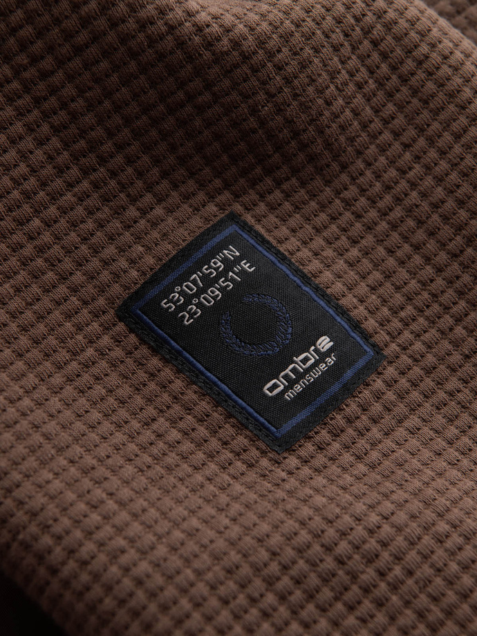 Pánská lehká bunda na zip s prošívanou přední částí - hnědá V3 OM-JANP-0193