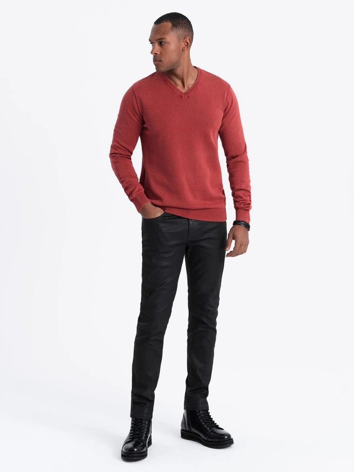 Pánský prací svetr s výstřihem do V - červený V3 OM-SWOS-0108