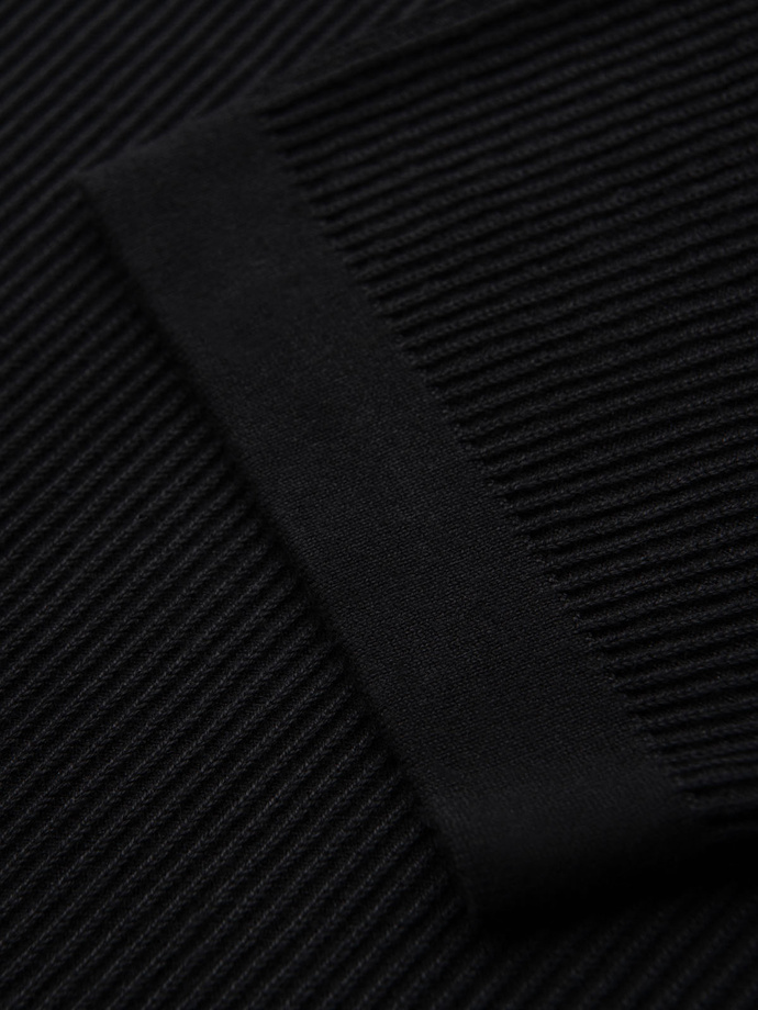 Tricou tricotat pentru bărbați cu nasturi la decolteu - negru V2 OM-TSCT-0254