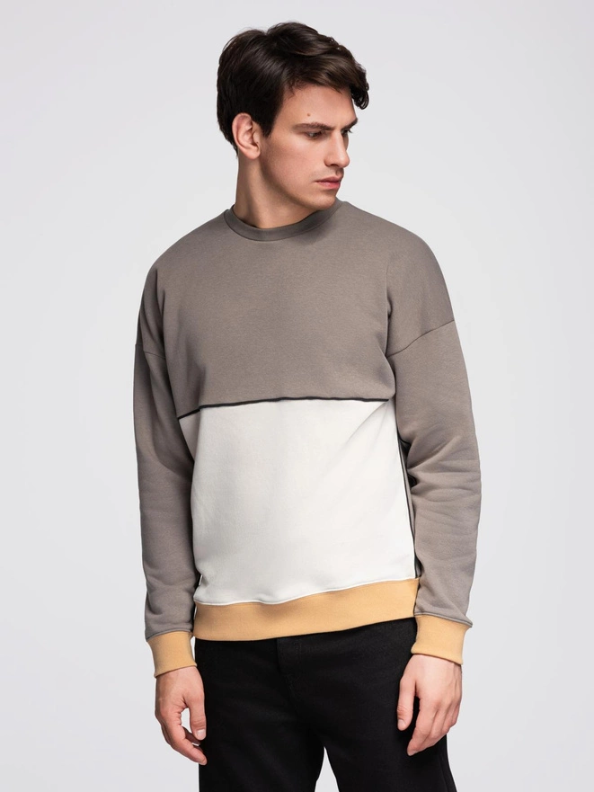 Men's OVERSIZE sweatshirt with contrasting color combination - khaki V7 OM-SSNZ-0130
