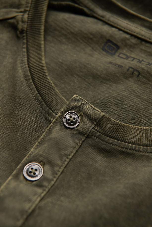 Pánské tričko s výstřihem henley - tmavě olivové V4 S1757