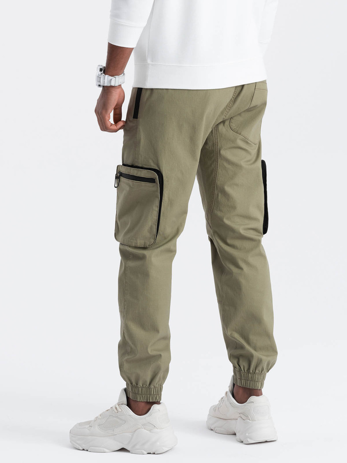 Pánske nohavice JOGGER s cargo vreckami na zips - svetlosivé V1 OM-PAJO-0135