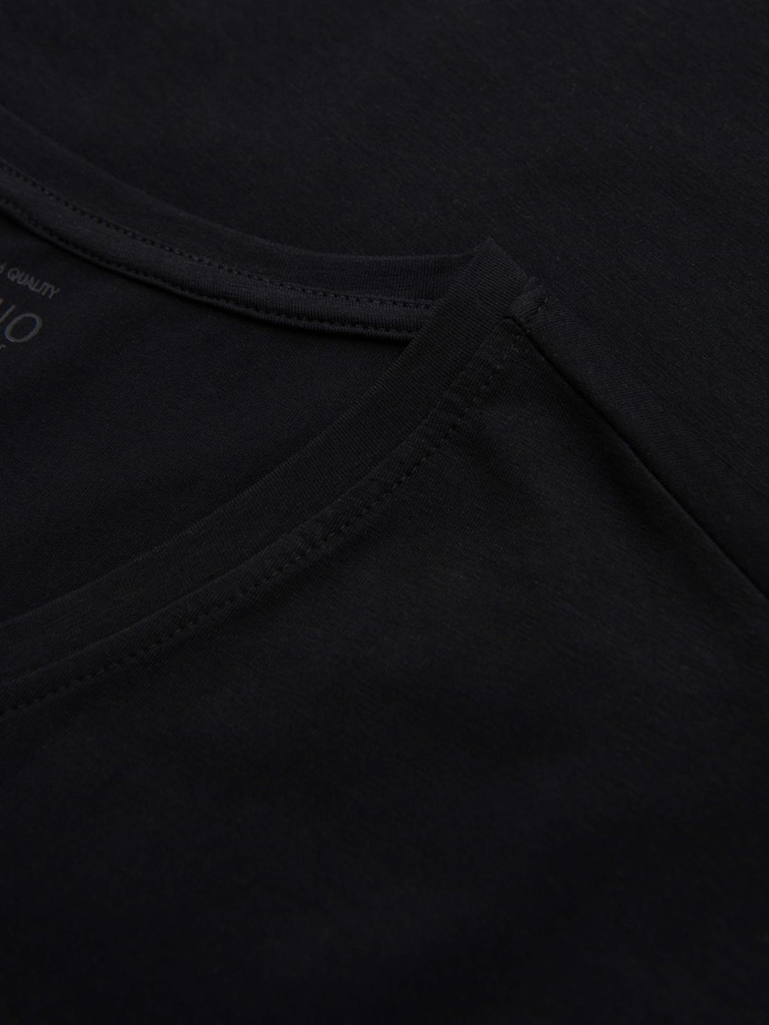 pánske tričko s výstrihom do V SLIM FIT s elastanom a potlačou - čierne V1 OM-LSBC-0123