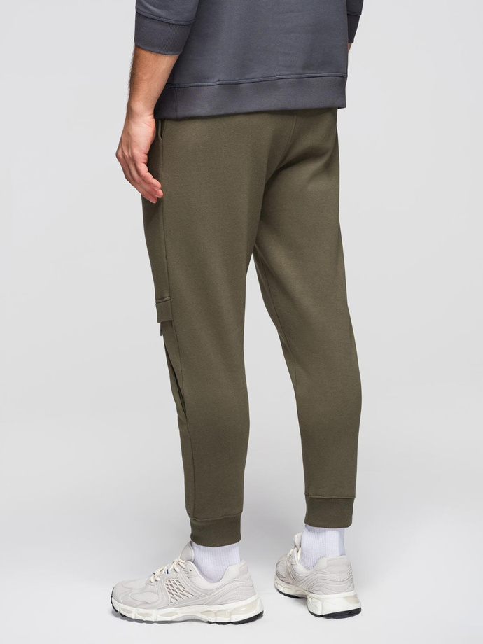 Pantaloni de trening pentru bărbați cu cusături și fermoar pe picior - olive V3 OM-PASK-0147
