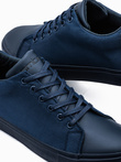 Jednokolorowe casualowe trampki męskie z łączonych materiałów – granatowe V2 OM-FOCS-0105