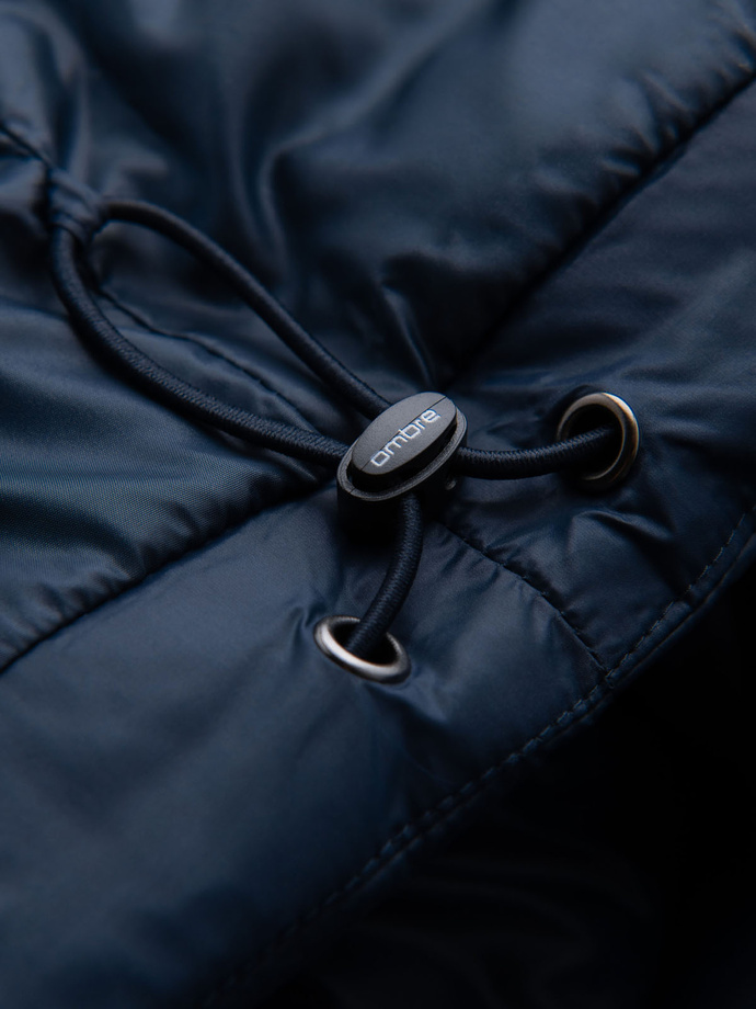 Vyriška dygsniuota pūkinė striukė su gobtuvu - tamsiai mėlyna V4 OM-JAHP-0235