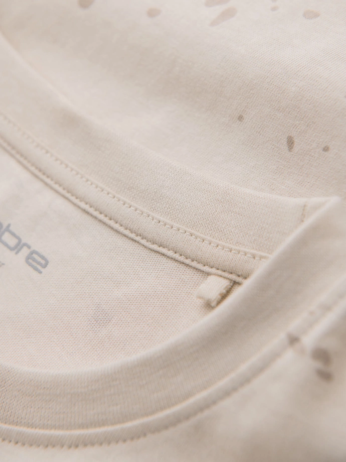 Men's T-shirt with print and round neckline - cream V2 OM-TSFP-0187