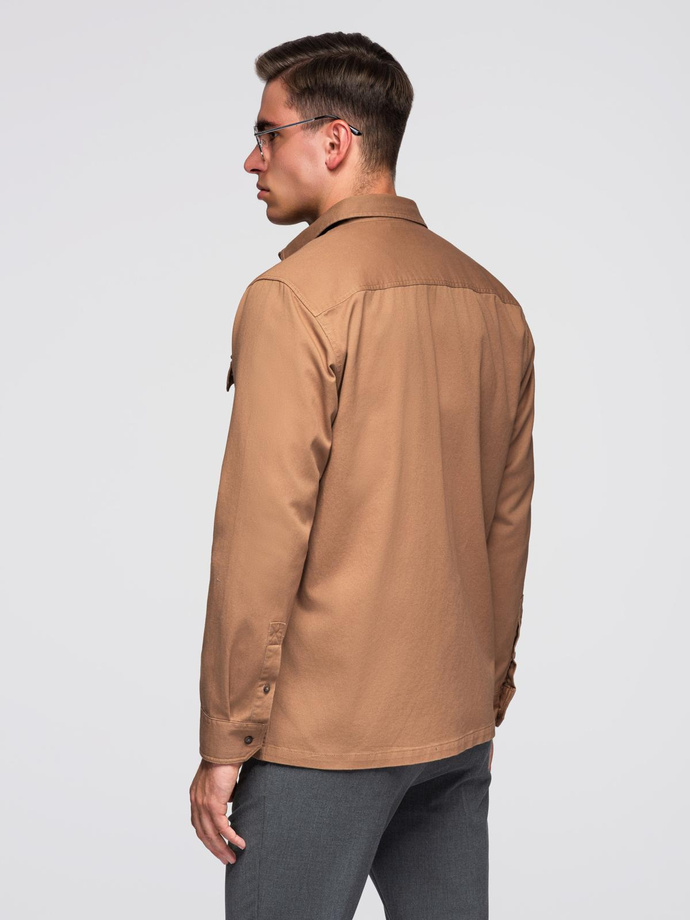 Cămașă bărbătească REGULAR FIT din bumbac cu buzunare cu nasturi - camel V2 OM-SHCS-0146