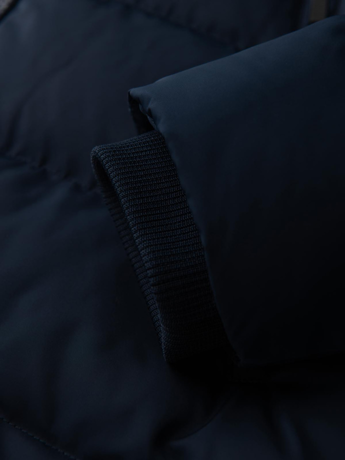 Vyriška striukė su asimetrišku dygsniavimu ir gobtuvu - tamsiai mėlyna V4 OM-JAHP-0304