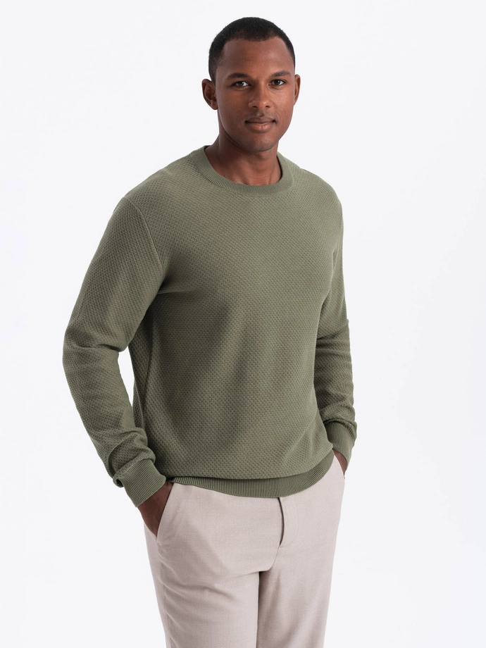 Jumper bărbătesc RELAXED FIT tricotat cu diamante - măsline V4 OM-SWSW-0110