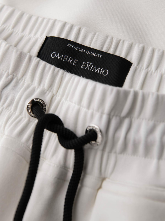 Pantaloni de trening pentru bărbați cu picioare canelate și imprimeu cauciucat - alb V2 OM-PASK-0223