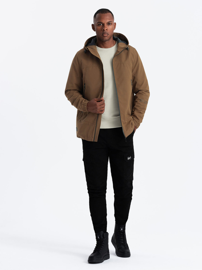 Pánska ľahká bunda s kapucňou - hnedá V2 OM-JANP-0191