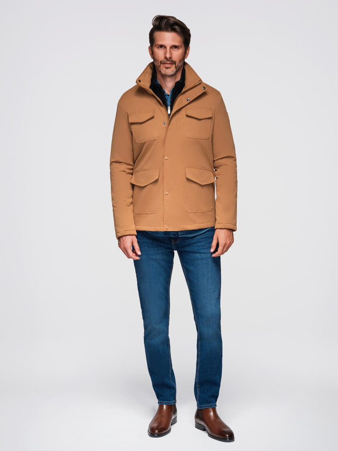 Lengva vyriška striukė su kišenėmis ir aukšta apykakle - ruda V5 OM-JALP-0167