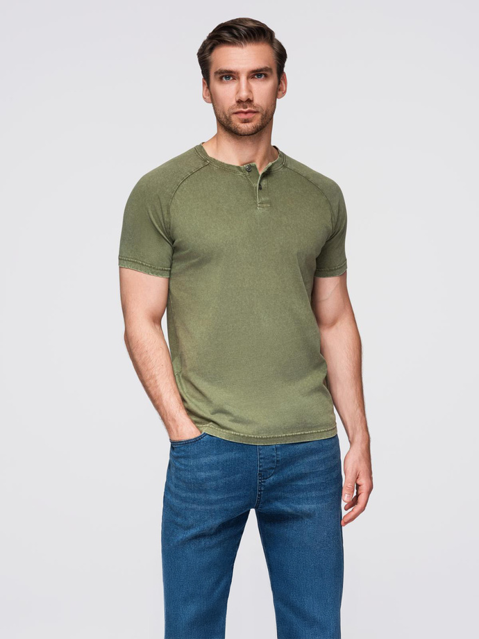 Men's t-shirt with wash effect and buttons at neckline - olive V4 OM-TSWT-0150