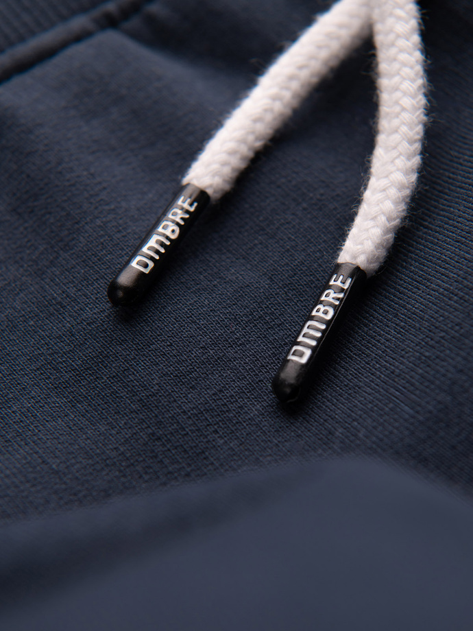 Pánske teplákové šortky so zaoblenými nohavicami - tmavomodré V7 OM-SRSK-0105