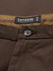 Pantaloni chino REGULAR FIT pentru bărbați cu textură fină - maro V3 OM-PACP-0184