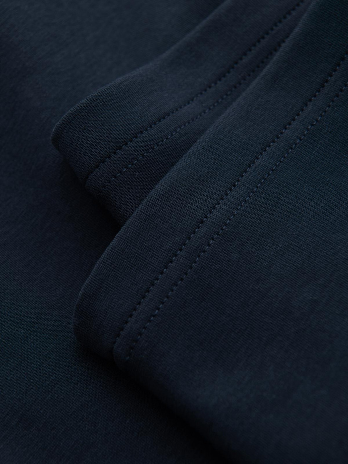 Pantaloni de trening pentru bărbați cu picior drept și detalii din cauciuc - albastru închis V2 OM-PASK-0281