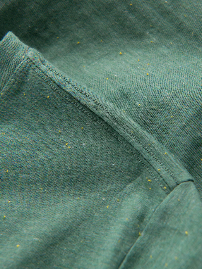 Tricou pentru bărbați cu efect decorativ confetti - verde V4 OM-TSCT-0178