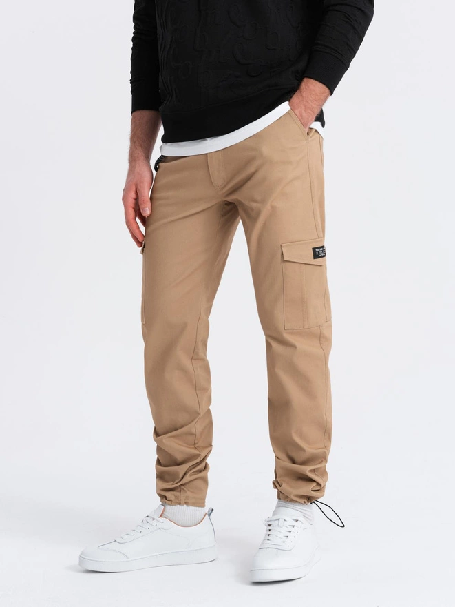 Men's pants with cargo pockets and leg hem - warm brown V2 OM-PACG-0189