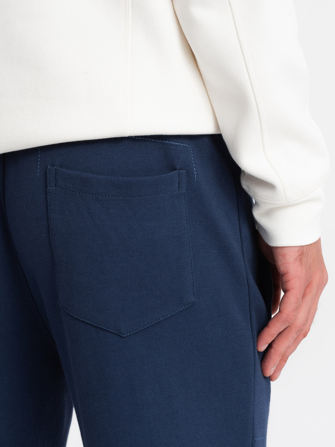 Pantaloni de trening bărbătești CARROT din tricot structurat - albastru închis V5 OM-PASK-0143