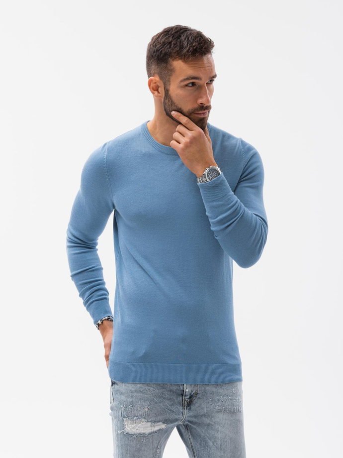Classic men's sweater with round neckline - light blue V10 OM-SWBS-0106