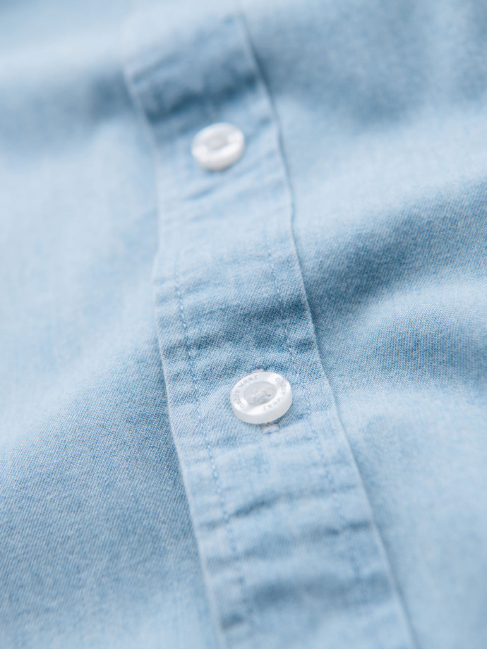 Men's denim shirt with embroidered pocket - light blue V1 OM-SHDS-0181
