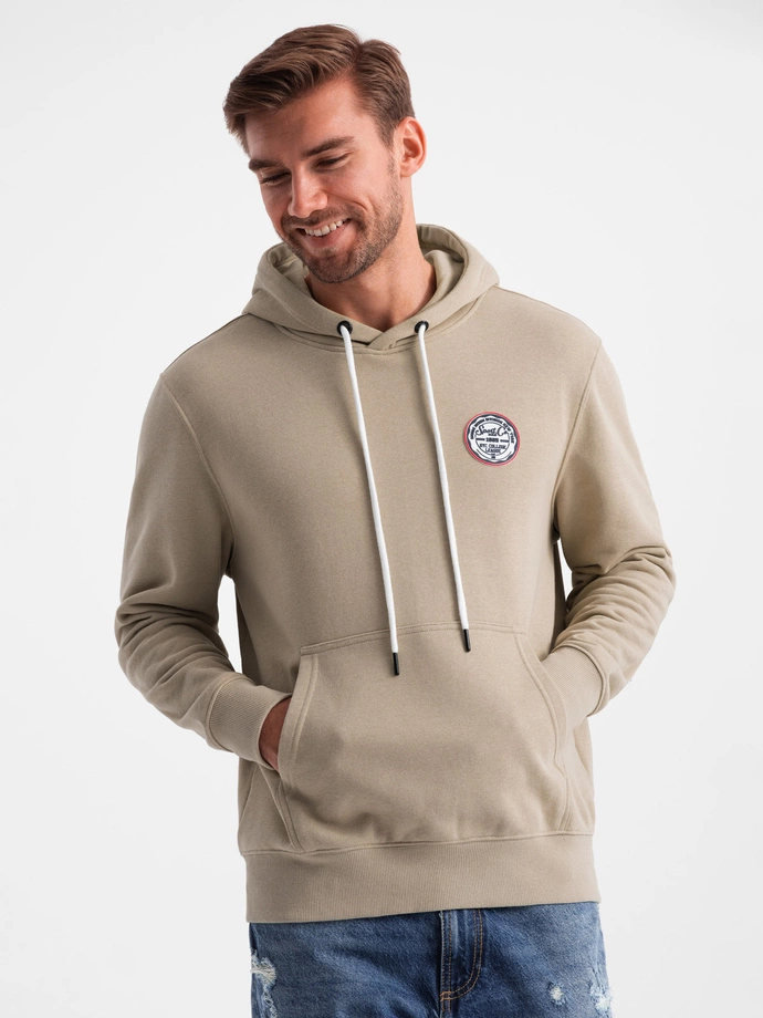 Men's kangaroo sweatshirt with hood and college style patch - sand V3 OM-SSNZ-0144