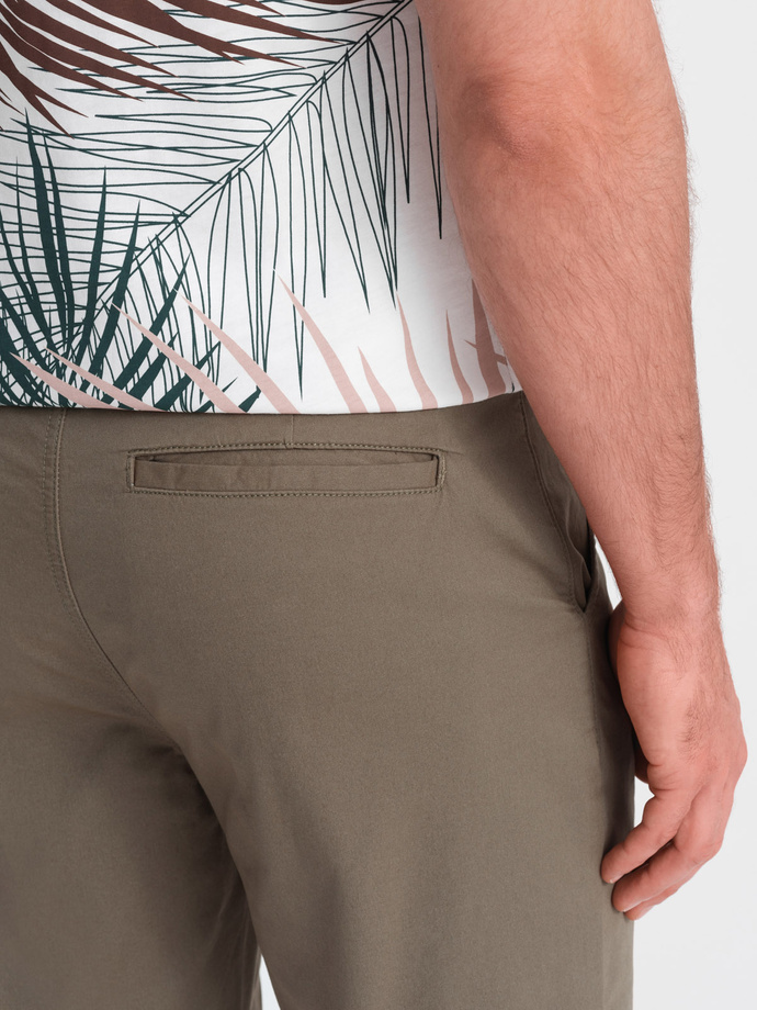 Men's chinos shorts with contrasting turn-up - olive V2 W421