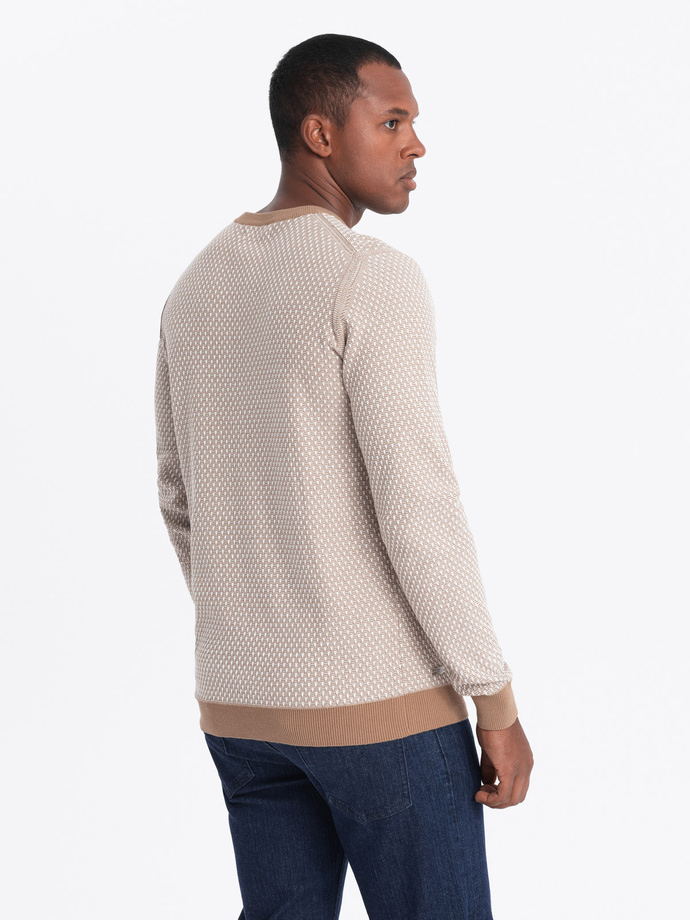 Men's RELAXED FIT knitted sweater with patterns - light brown V3 OM-SWSW-0111