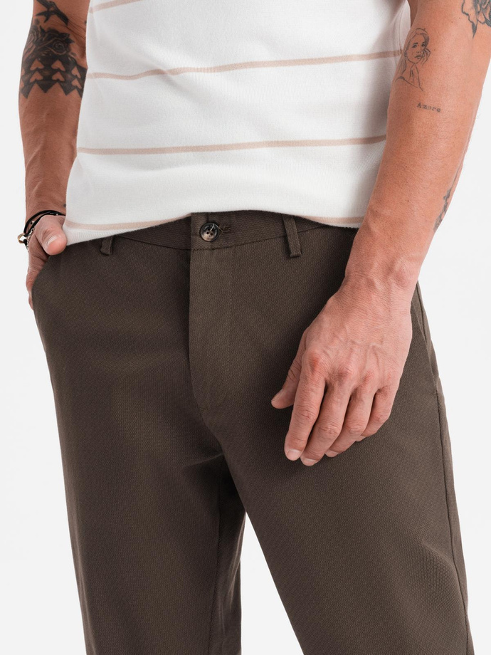 Pánské chino kalhoty REGULAR FIT s jemnou strukturou - hnědé V3 OM-PACP-0184