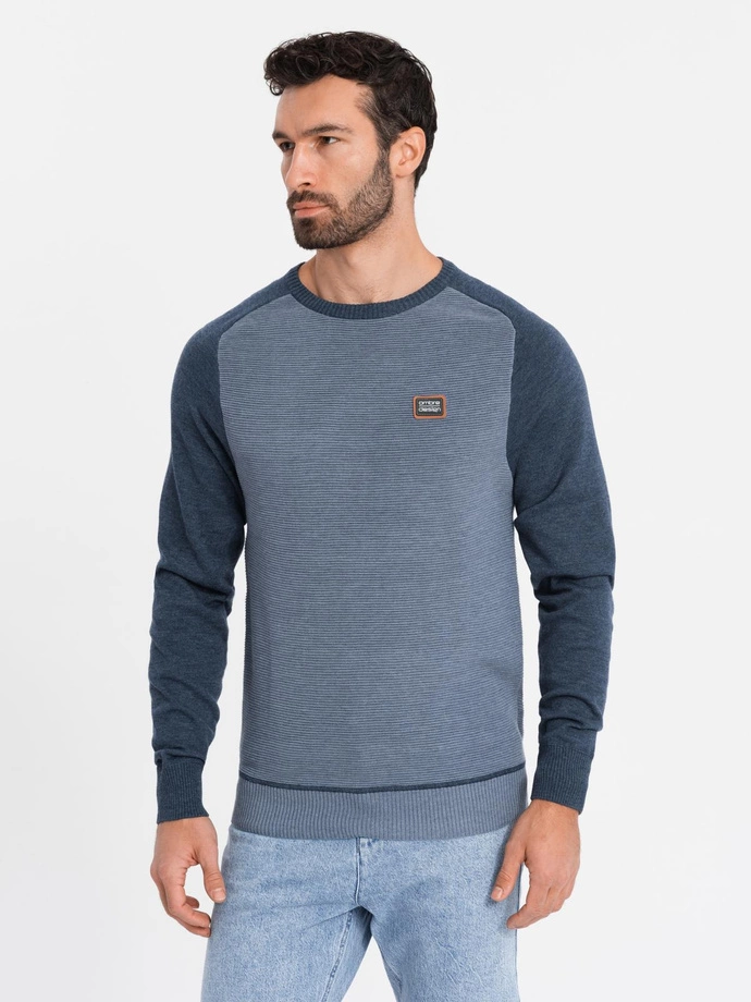 Cotton men's sweater with patch and raglan sleeves - navy blue V1 OM-SWSW-0121