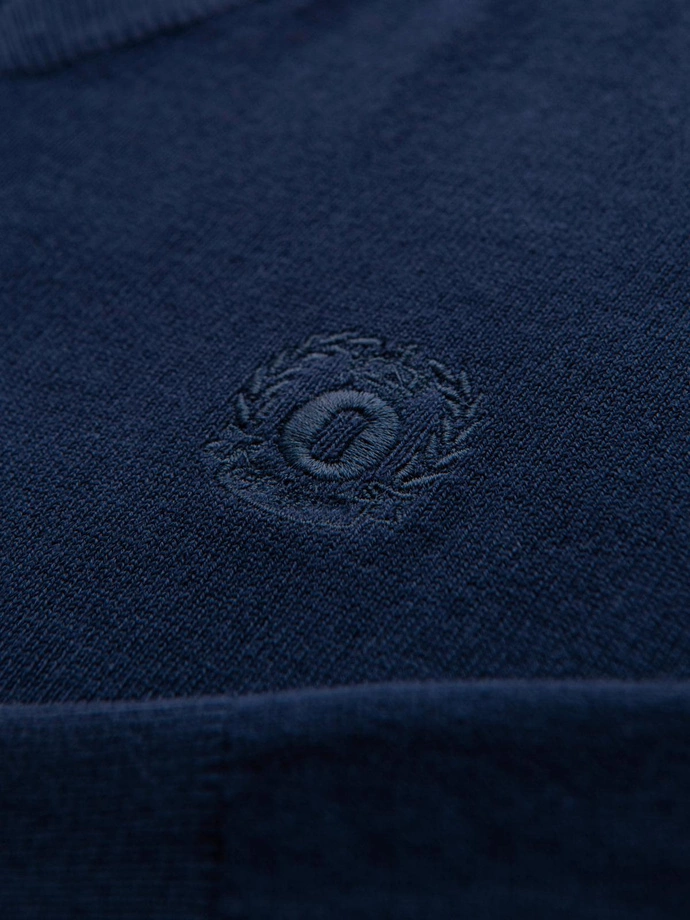 Elegantní pánský svetr s výstřihem - tmavě modrý V22 OM-SWBS-0107