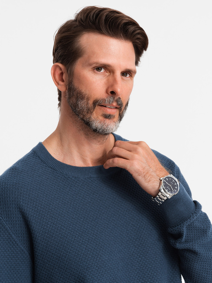 Pulover bărbătesc RELAXED FIT din tricot cu diamante - albastru marin V2 OM-SWSW-0110