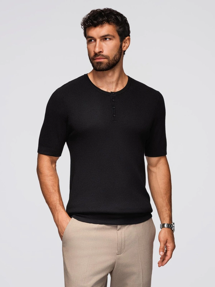 Men's knitted T-shirt with buttons at neckline - black V2 OM-TSCT-0254