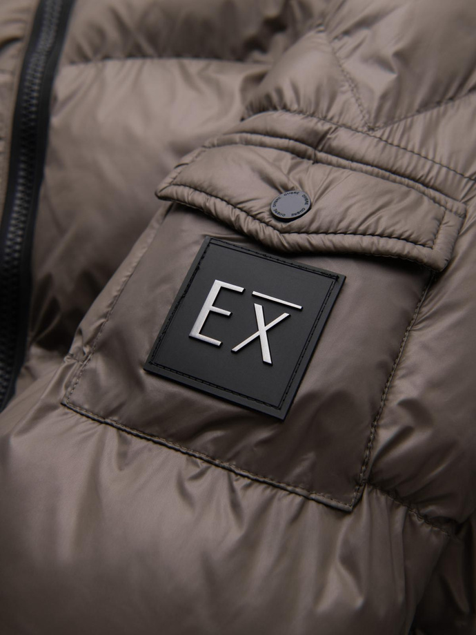 Šilta vyriška striukė su briaunuotais kraštais - tamsiai smėlio spalvos V3 OM-JAHP-0207