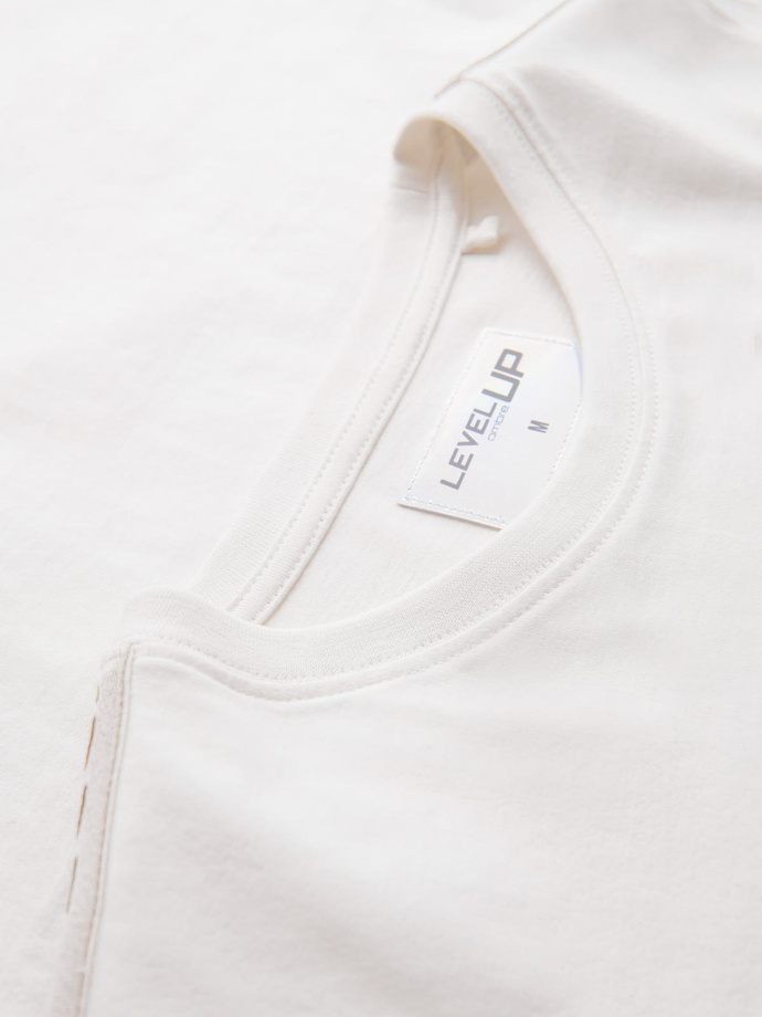 Vyriška medvilninė U formos marškininė su ilgomis rankovėmis, apvadais ir spauda ant krūtinės - laužyta balta V3 OM-LSCL-0127