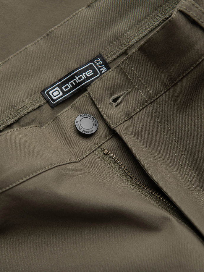 Pánske nohavice s nákladnými vreckami a lemom nohavíc - tmavo olivovo zelené V1 OM-PACG-0189