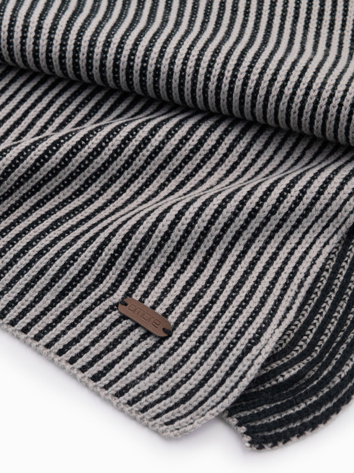 Men's knitted scarf with two-tone stripes - grey and black V1 OM-ACSF-0114