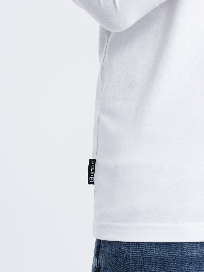 Vyriška elastaninė marškininė su ilgomis rankovėmis ir iškirpte - balta V1 OM-LSCL-0110