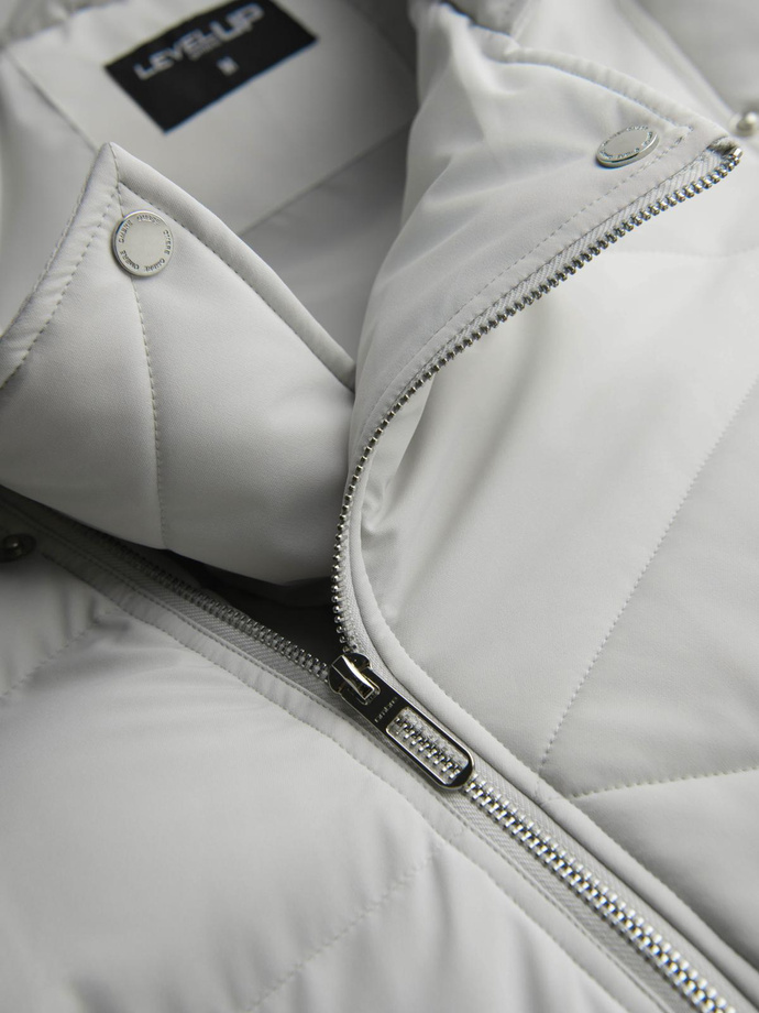 Pánska prešívaná bunda s kapucňou ramonesque strihu - svetlo šedá V4 OM-JAHP-0252