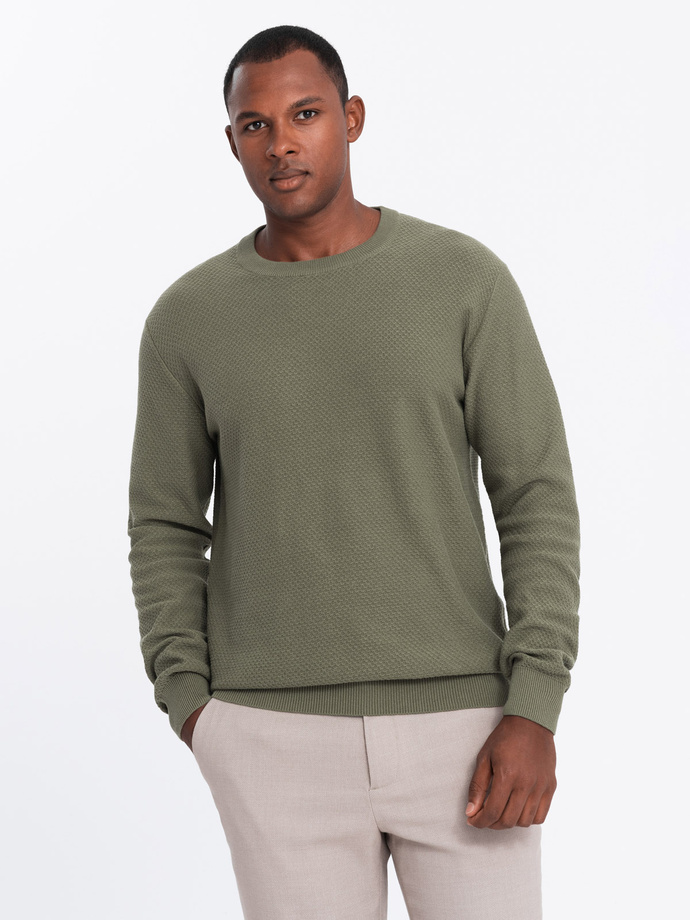 Jumper bărbătesc RELAXED FIT tricotat cu diamante - măsline V4 OM-SWSW-0110