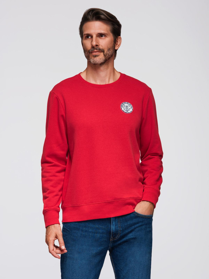 Men's non-stretch sweatshirt with college style patch - red V1 OM-SSNZ-0134
