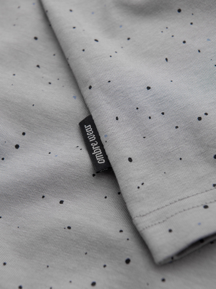 Pánské bavlněné tričko s potiskem a kulatým výstřihem - světle šedé V8 OM-TSFP-0186