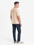 Vyriški LOOSE FIT marškinėliai su kišenėmis - smėlio spalvos V1 OM-TSCT-0171