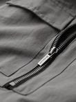 Pantaloni jogger pentru bărbați cu buzunare cargo și imprimeu - gri V4 OM-PAJO-0200
