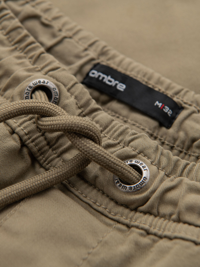 Men's loose-fit shorts with cargo pockets - light olive V3 OM-SRCG-0194