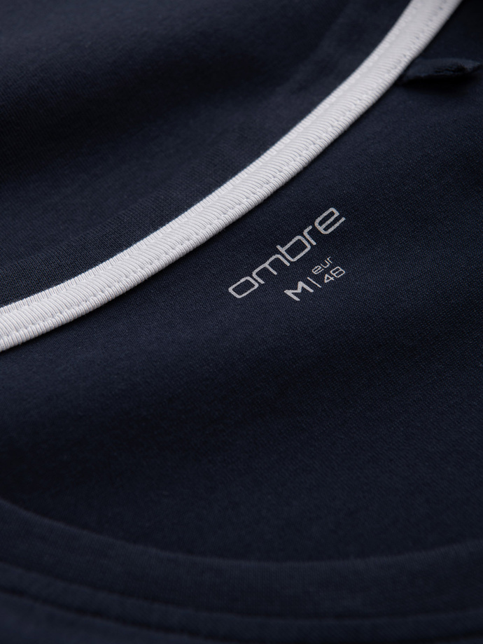 Pánske elastanové tričko s dlhým rukávom a výstrihom - tmavomodré V2 OM-LSCL-0110