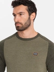 Cotton men's sweater with patch and raglan sleeves - olive V2 OM-SWSW-0121
