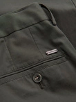 Pánské kalhoty chino REGULAR FIT - khaki V3 OM-PACP-0183