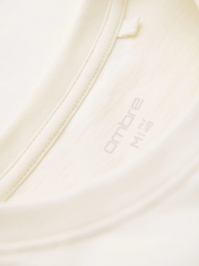 Men's casual t-shirt with pocket patch - cream V8 OM-TSCT-0109